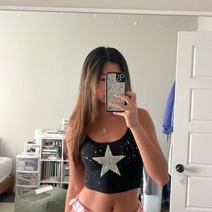 navy ribbed tank with star